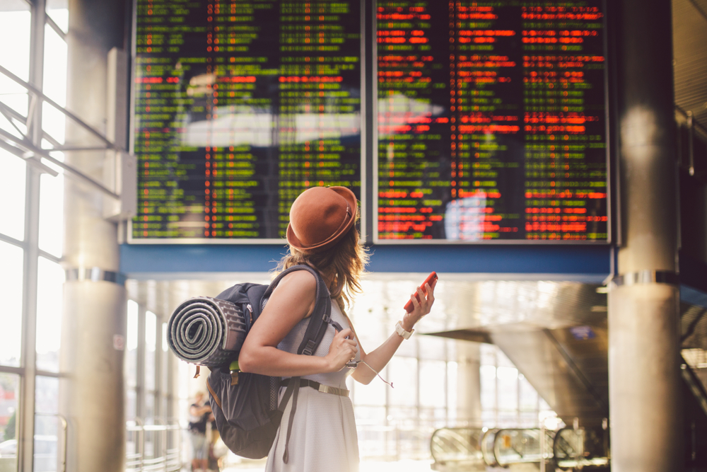 Singaporean Travellers reveal the Airlines with most delays and cancellations in MoneySmart Survey 